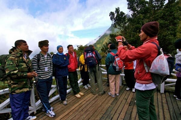 mount-rock-climbing-04-1065144